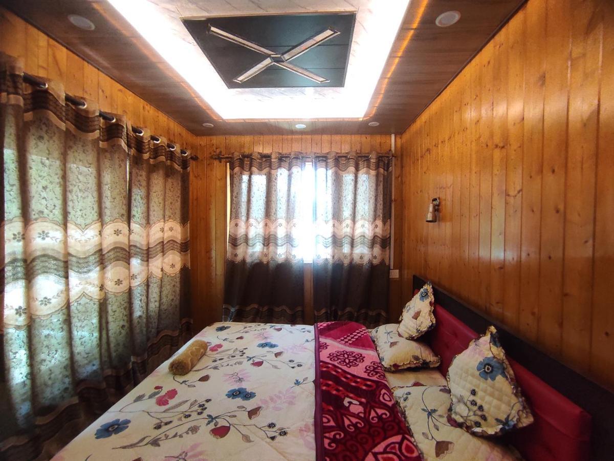New Zum Zum Hotel & Restaurant Srinagar  Ngoại thất bức ảnh