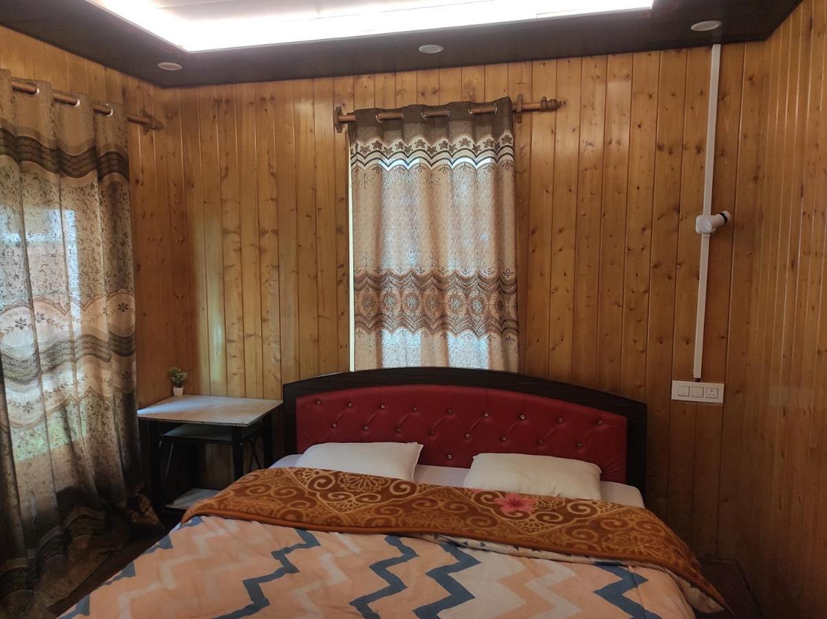 New Zum Zum Hotel & Restaurant Srinagar  Ngoại thất bức ảnh